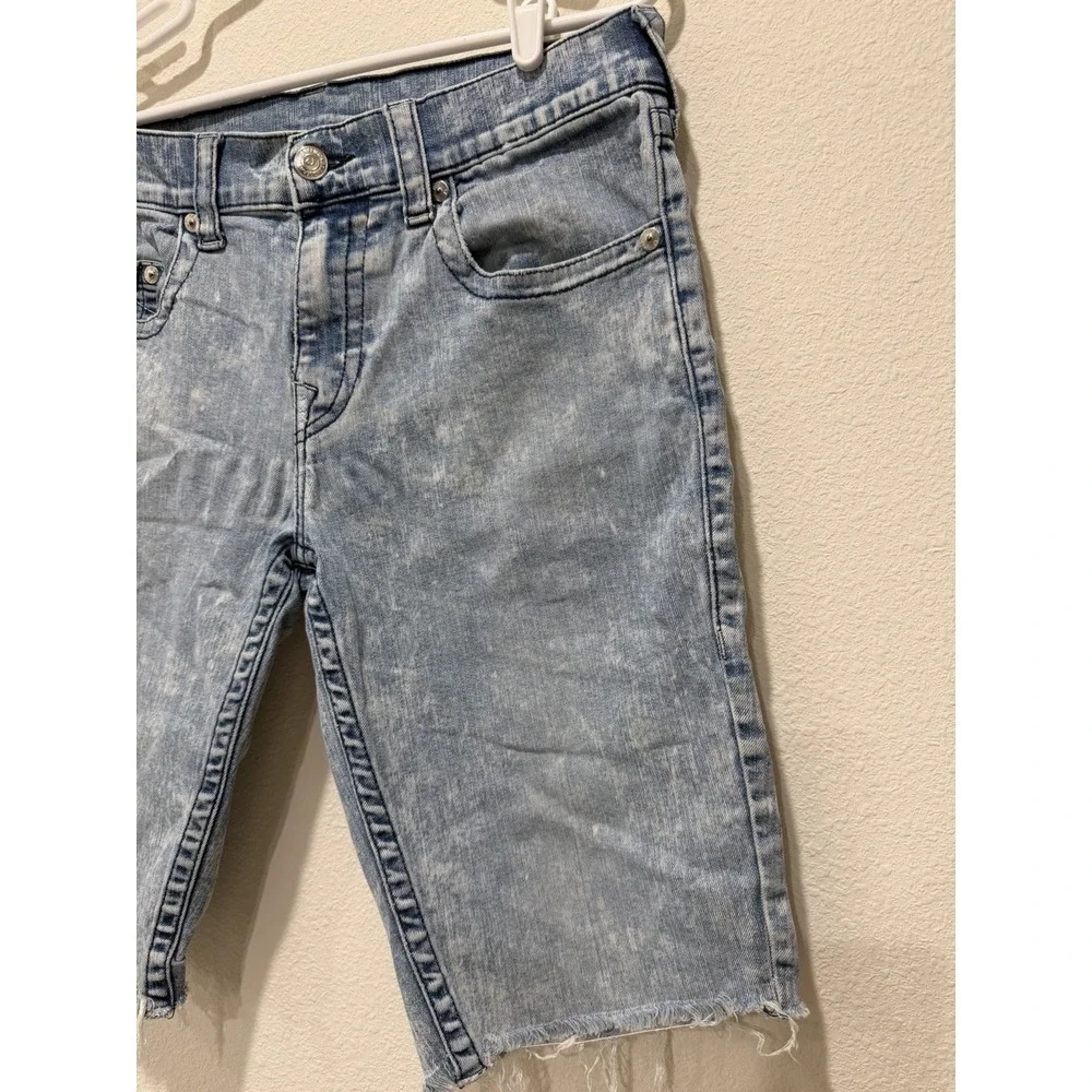 True Religion Men's Ricky Relaxed Straight jean shorts Acid Wash Size 33